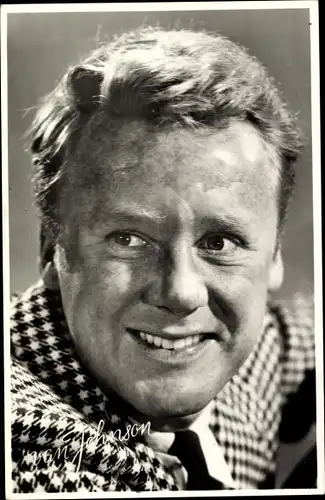 Ak Schauspieler Van Johnson, Portrait