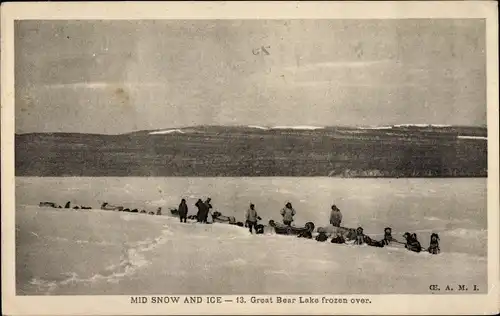 Ak Kanada, Great Bear Lake, frozen over, Mid snow and ice, Inuit, Schlittenhunde