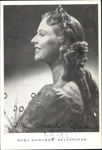Ak Opernsängerin Dora Komarek, Staatsoper, Portrait, Autogramm