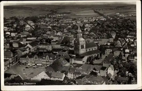 Ak Świdwin Schivelbein Pommern, Fliegeraufnahme, Kirche