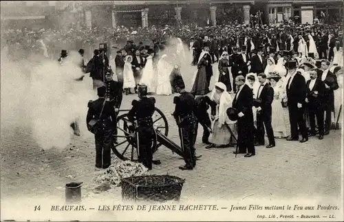 Ak Beauvais Oise, Festival von Jeanne Hachette, Der Klerus