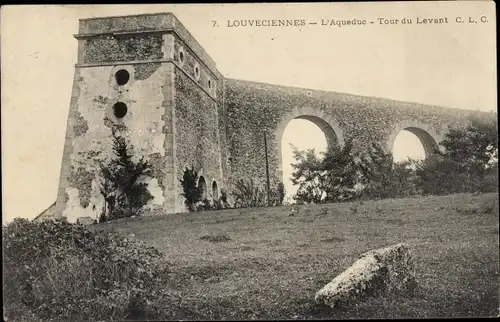 Ak Louveciennes Yvelines, das Aquädukt, Levante-Turm