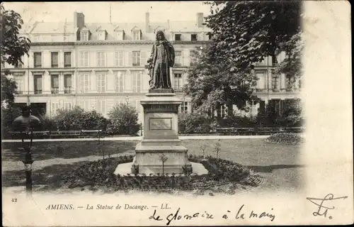 Postkarte Amiens-Somme, Die Statue von Ducange