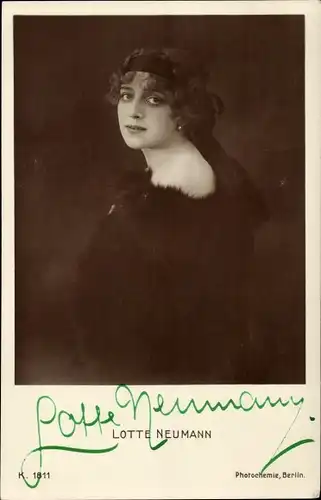 Ak Schauspielerin Lotte Neumann, PH Berlin K 1811, Portrait, Autogramm