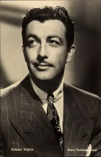 Ak Schauspieler Robert Taylor, Portrait