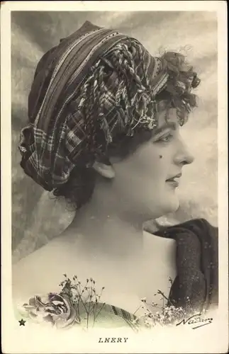 Ak Tänzerin Lhery, Portrait