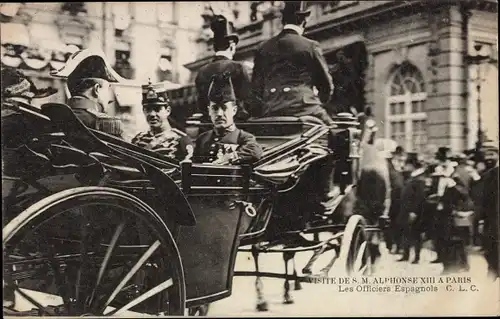 Ak Paris, Besuch von HM Alphonse XIII., Die spanischen Offiziere
