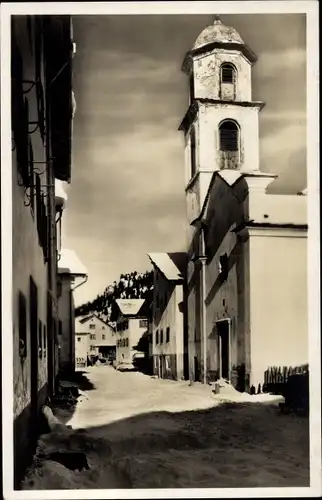 Ak Bivio Kanton Graubünden, Straßenpartie, Kirche