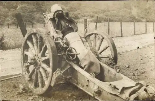 Foto Ak Deutsches Geschütz in Flandern, Rohrkrepierer, 1. WK