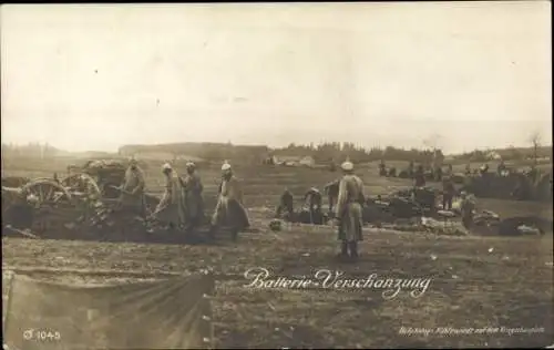 Ak Batterie Verschanzung, deutsche Geschütze, Kriegsschauplatz 1. WK