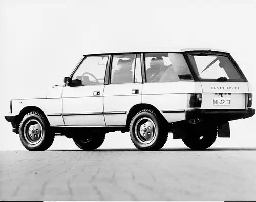 Foto Auto, Range Rover mit Einspritzmotor, KFZ Kennz. NE AR 113