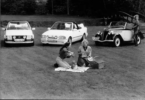 Foto Auto, 100.000 Ford Escort Cabriolet, Eifel Roadster von 1936