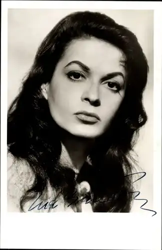 Ak Schauspielerin Eva Bartok, Portrait, Autogramm