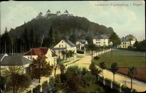 Ak Augustusburg im Erzgebirge, Teilansicht mit Schloss