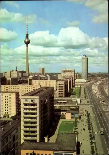 Ak Berlin Mitte, Karl-Marx-Allee, Fernseh- und UKW-Turm der Deutschen Post, Hotel Stadt Berlin