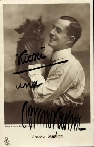 Ak Schauspieler Bruno Kastner, Portrait mit Hund, Autogramm