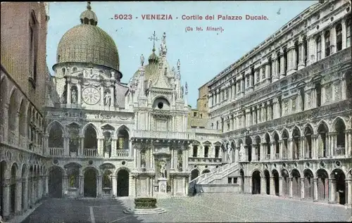 Ak Venezia Venedig Veneto, Cortile del Palazzo Ducale