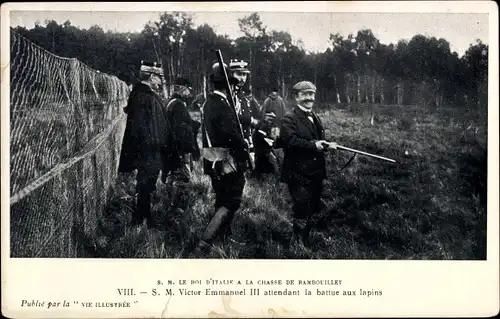 Ak Rambouiliet Yvelines, S. M. Le Roi d'Italie a la Chasse, Victor Emmanuel III attendant la battue