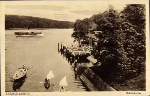 Ak Neu Babelsberg Potsdam in Brandenburg, Partie am Griebnitzsee, Motorboot, Anlegestelle