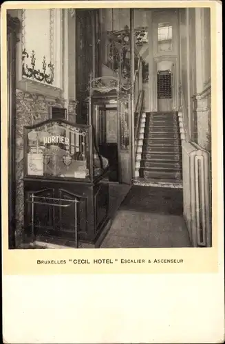 Ak Bruxelles Brüssel, Cecil Hotel, Escalier et Ascenseur
