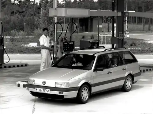 Foto Auto, VW Passat, Volkswagen, Tankstelle