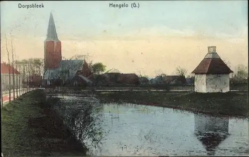 Ak Hengelo Gelderland Niederlande, Teilansicht, Kirche