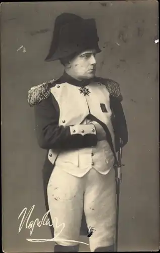 Foto Ak Schauspieler als Napoleon