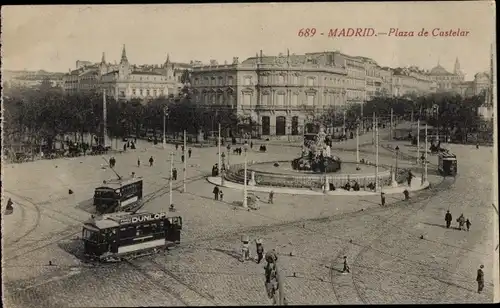 Ak Madrid Spanien, Plaza de Castelar, Straßenbahn, Dunlop