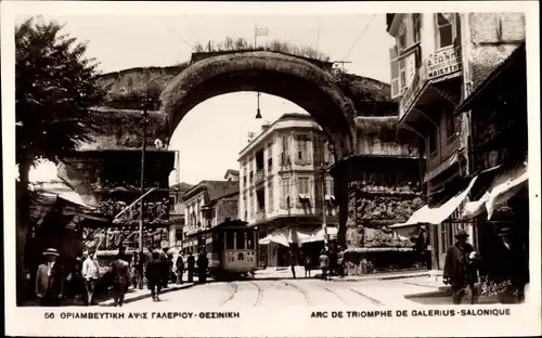 Ak Thessaloniki Griechenland, Triumphbogen des Galerius, Triumphbogen, Straßenbahn