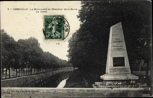 Ak Abbeville Somme, Das Denkmal des Chevalier de la Barre, Der Kanal