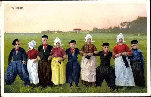 Ak Volendam, Kinder in niederländischen Trachten