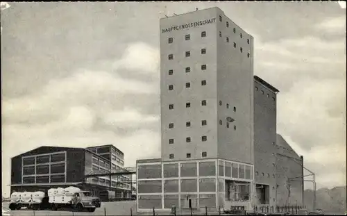 Ak Uetersen in Holstein, Futtermittelwerk der landwirtschaftlichen Hauptgenossenschaft, LKW