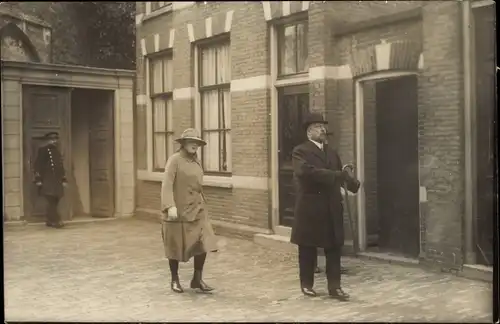 Foto Ak Prinzessin Juliana und Prinz Heinrich, Niederländisches Königshaus