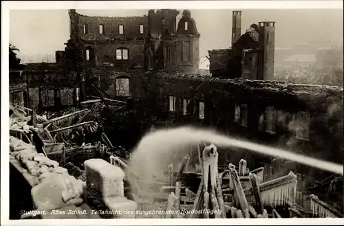 Ak Stuttgart in Württemberg, Altes Schloss, Teilansicht des ausgebrannten Nordostflügels