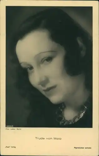 Ak Schauspielerin Trude von Molo, Portrait