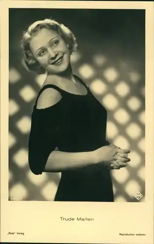 Ak Schauspielerin Trude Marlen, Portrait, Ufa Film, Ross Verlag 8981 1