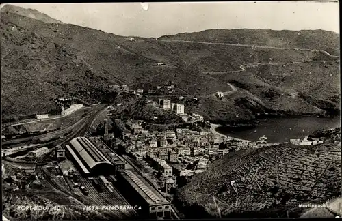 Ak Portbou Port Bou Katalonien, Panorama, Bahnhof