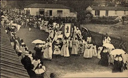 Ak Dakar Senegal, Französische Mission des Heiligen Geistes, Die Prozession