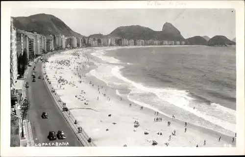Ak Copacabana Rio de Janeiro Brasilien, Strand, Totalansicht