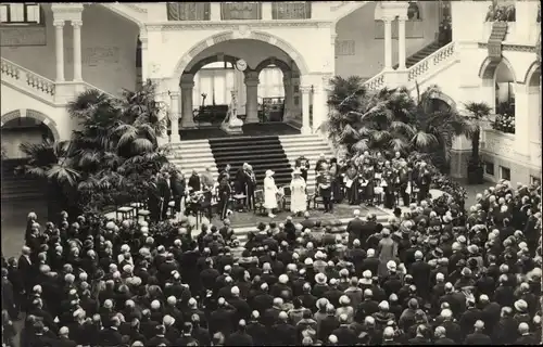 Foto Ak Königin Wilhelmina der Niederlande, Adlige, Fest, Gebäude, 1926