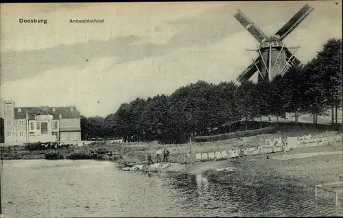 Ak Doesburg Gelderland Niederlande, Handwerksschule, Mühle