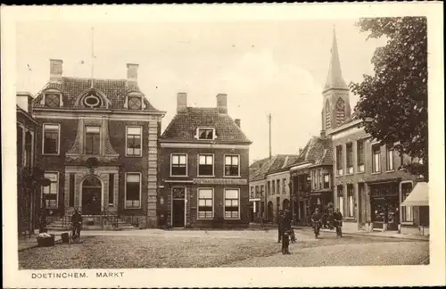 Ak Doetinchem Gelderland, Markt, Straße