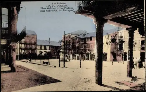 Ak Puigcerda Katalonien,  Plaza Gabrinety, Porticos