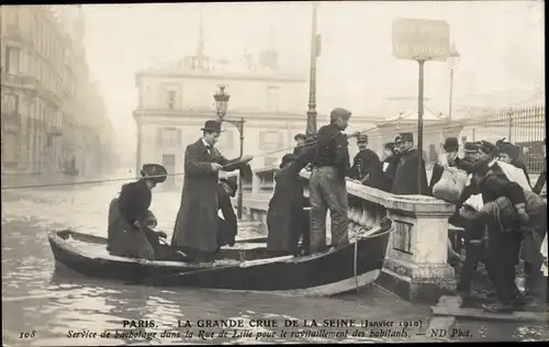 Ak Paris VII, Rue de Lille, Die große Seine-Flut Januar 1910, Bachelor-Gottesdienst