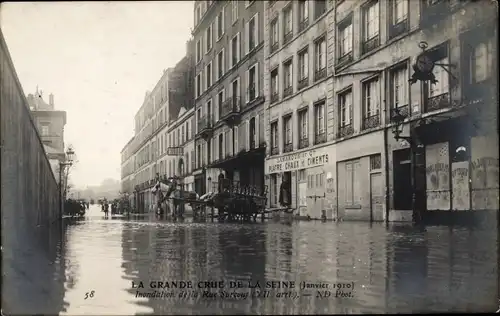 Ak Paris VII, Rue Surcouf, Überflutetes Paris, Die große Seine-Flut im Januar 1910