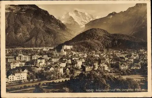 Ak Interlaken Kanton Bern Schweiz, Gesamtansicht, Jungfrau