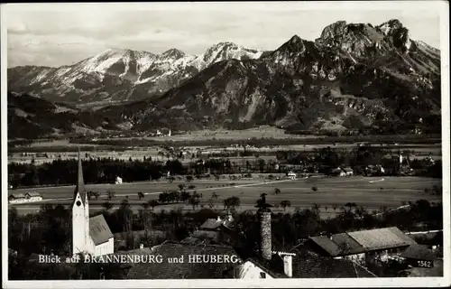 Ak Brannenburg in Oberbayern, Gesamtansicht, Heuberg, Kirche