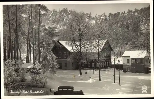 Ak Jonsdorf in Sachsen, Hotel Gondelfahrt mit den Nonnenfelsen, Winter