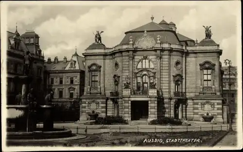 Foto Ak Ústí nad Labem Aussig an der Elbe, Stadttheater