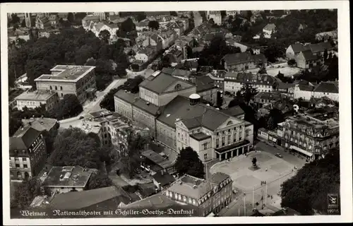 Ak Weimar in Thüringen, Nationaltheater, Schiller Goethe Denkmal, Fliegeraufnahme